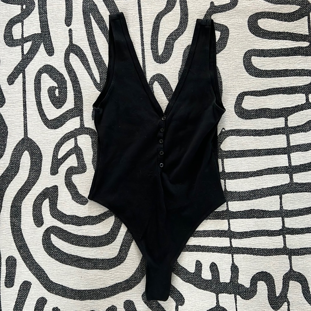 Low back thong bodysuit with buttons